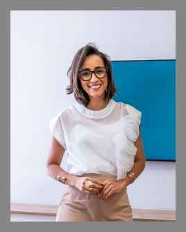 Vivian Maiara, fundadora e professora da Escola Comunica, especialista em imagem pessoal, visagismo e comportamento